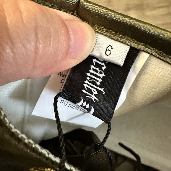 NWT| Olive Green Leather Boned Bustier 🫒 - Picture 11 of 11